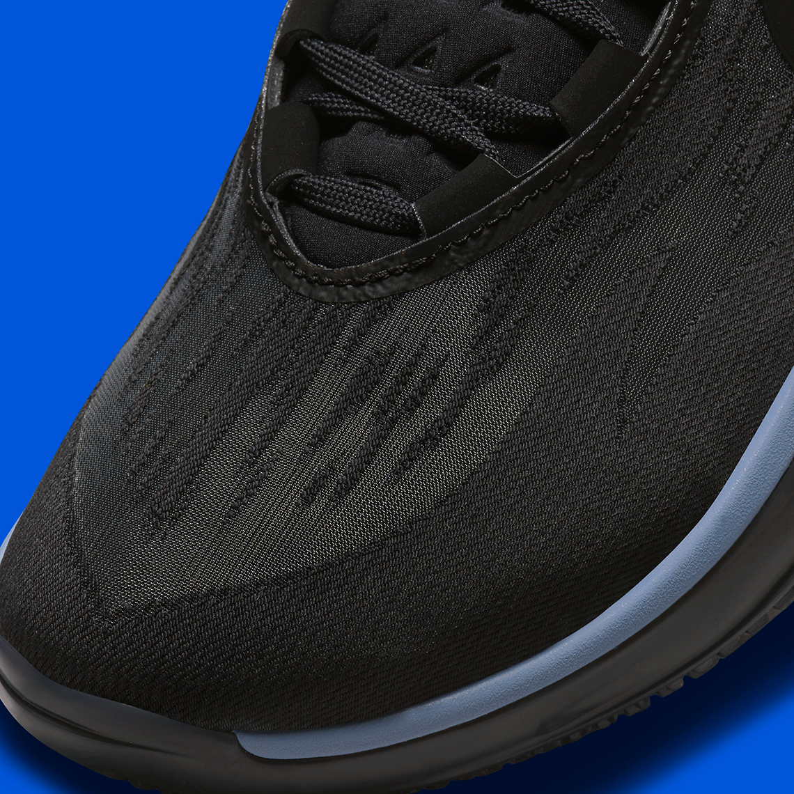 Hình ảnh của đôi sneaker Nike Zoom GT Cut 2 Off Noir/Racer Blue - 8