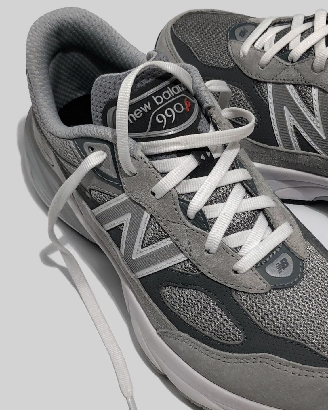 Hình ảnh của giày sneaker New Balance 990v6 Grey dự kiến ra mắt vào 2023 - 5