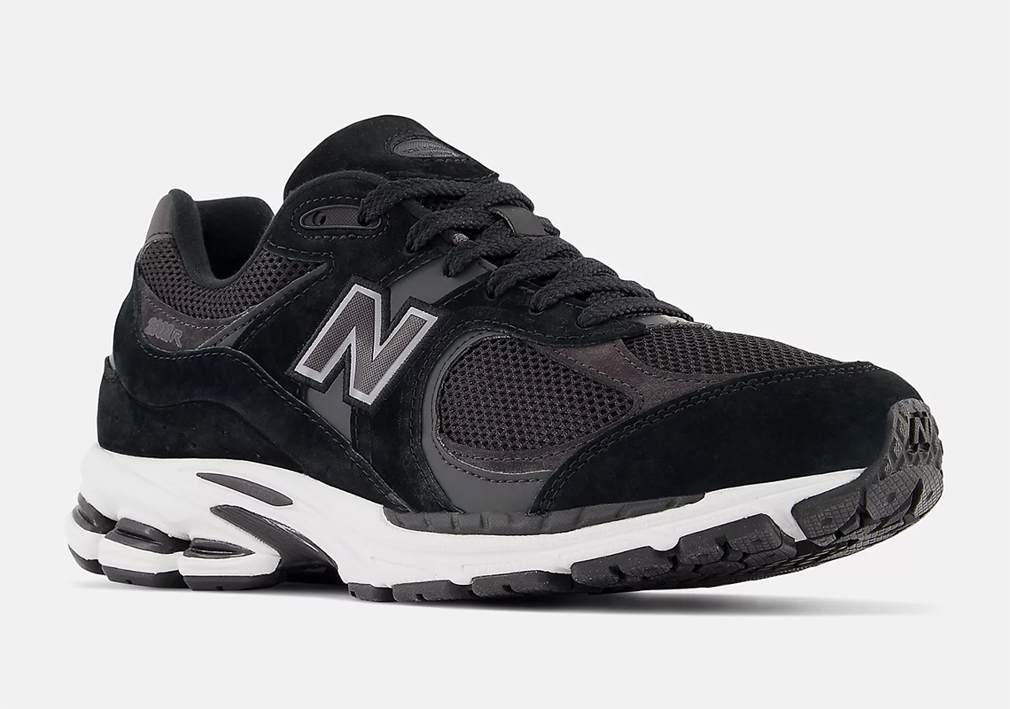 Hình ảnh của mẫu giày New Balance 2002R Black/Phantom/Gunmetal - 2