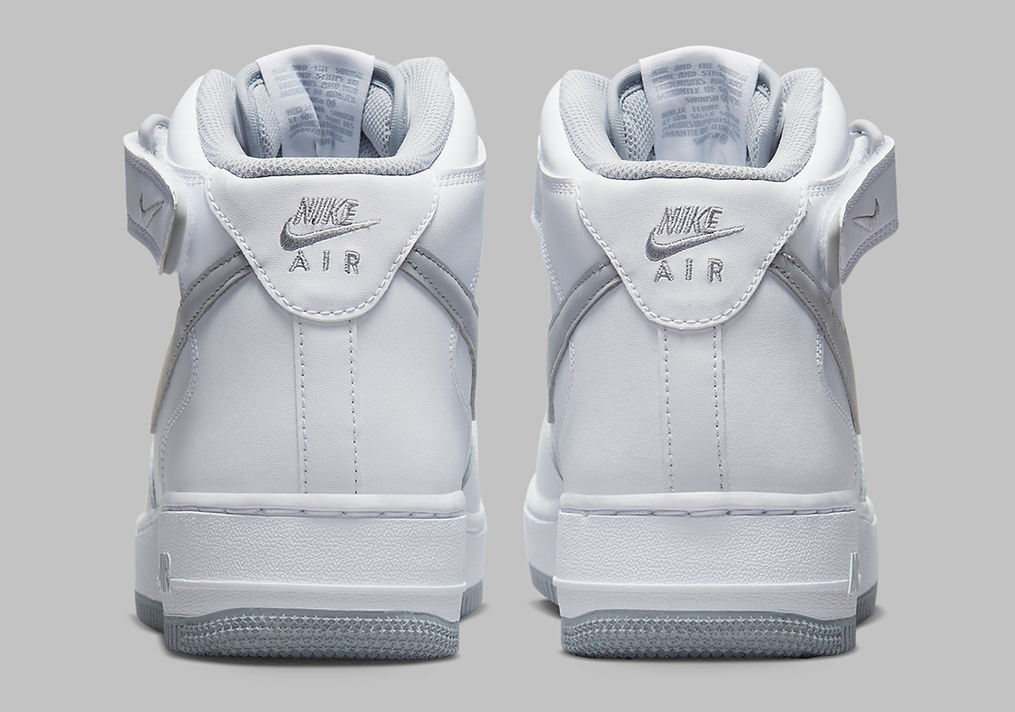 Hình ảnh của mẫu giày Nike Air Force 1 Mid với màu White/Grey - 5
