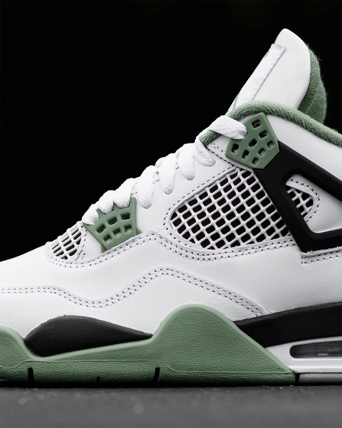 Hình ảnh của mẫu giày sneaker Air Jordan 4 Oil Green - 6