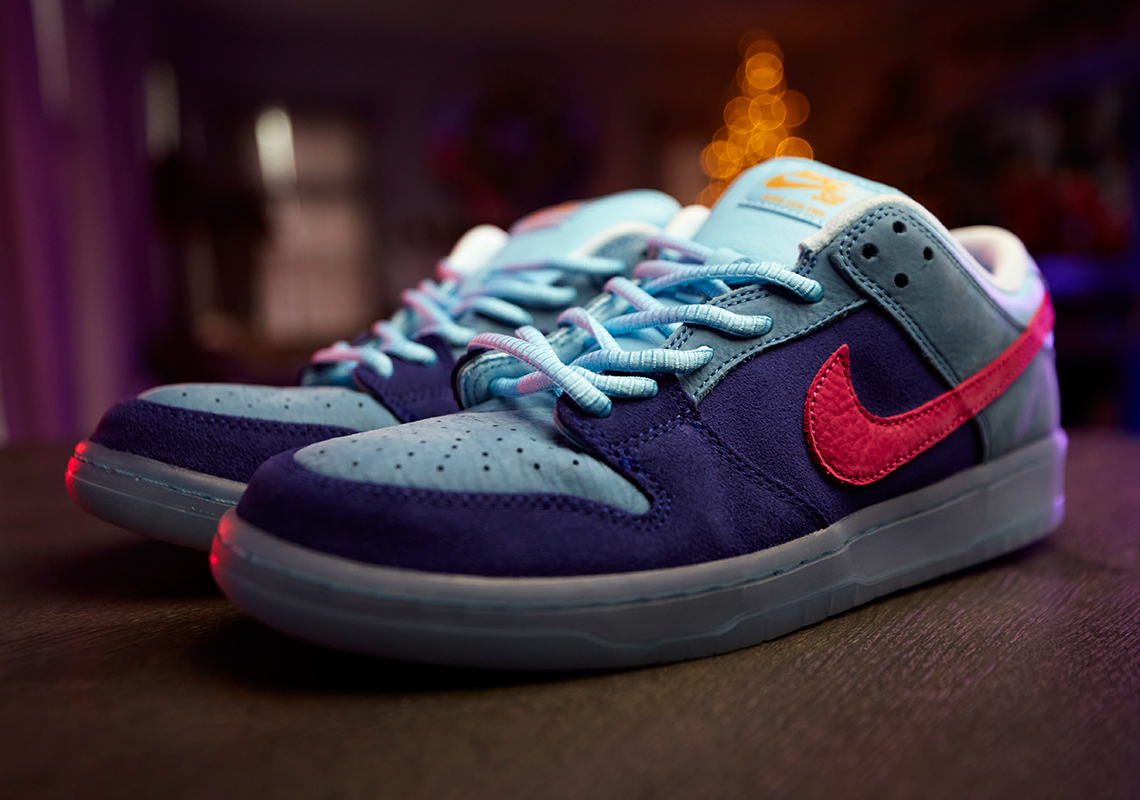 Hình ảnh của mẫu sneaker Run The Jewels x Nike SB Dunk Low - 1