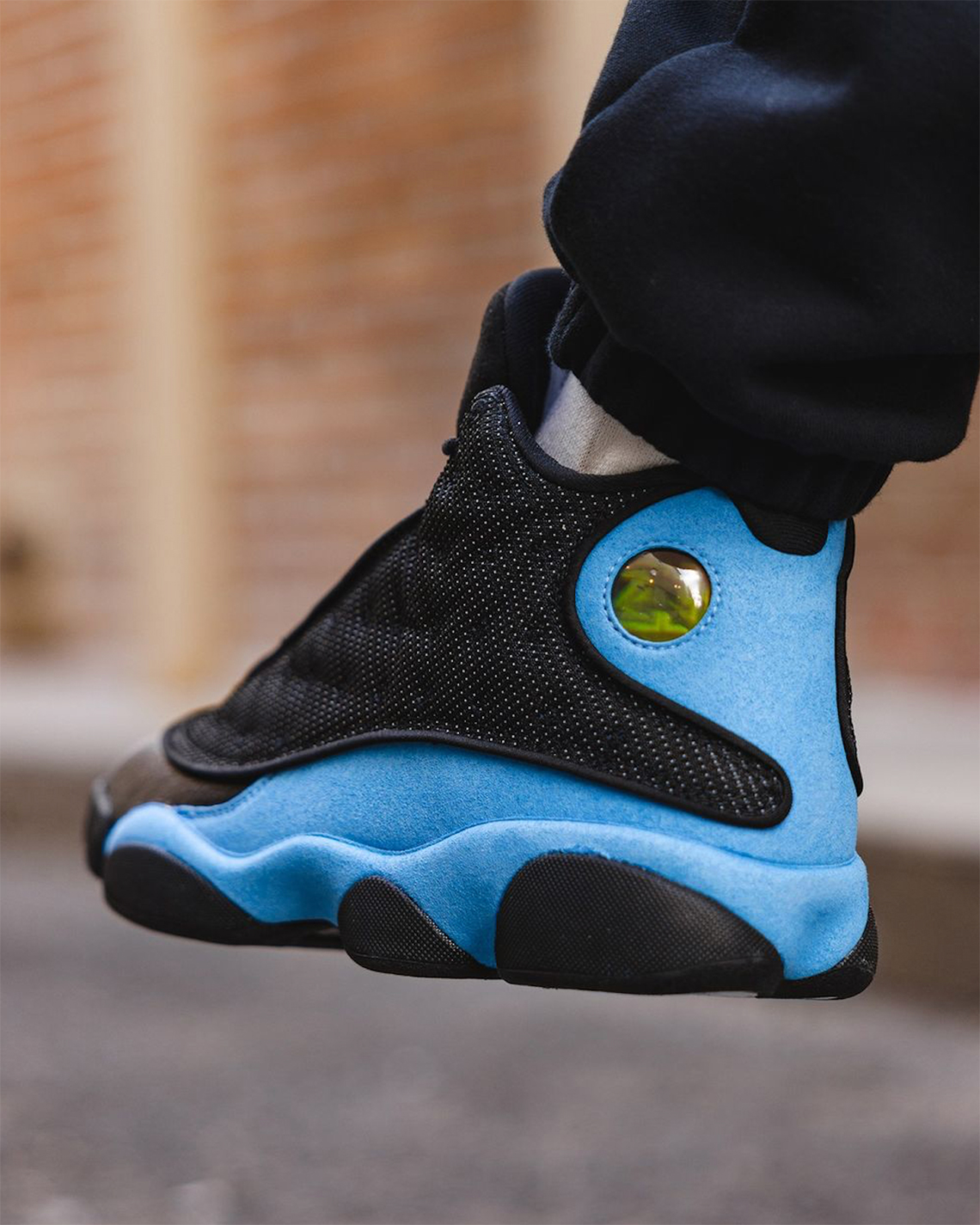Hình ảnh mẫu giày Air Jordan 13 Black/University Blue tuyệt đẹp - 4