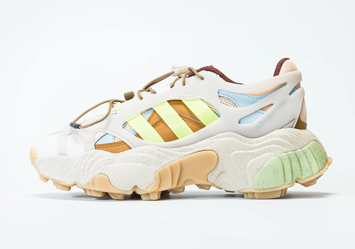 Hình ảnh mới nhất adidas Roverend Adventure "Halo Blush"