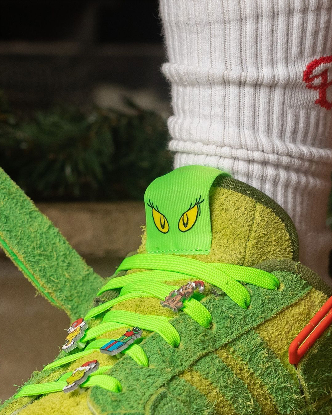 Hình ảnh mới nhất của Adidas Forum Lo Grinch - 4