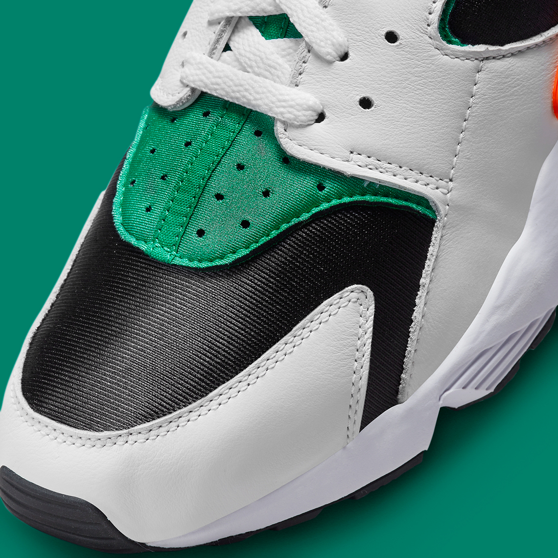 Hình ảnh mới nhất của đôi giày Nike Air Huarache Miami Hurricanes - 7