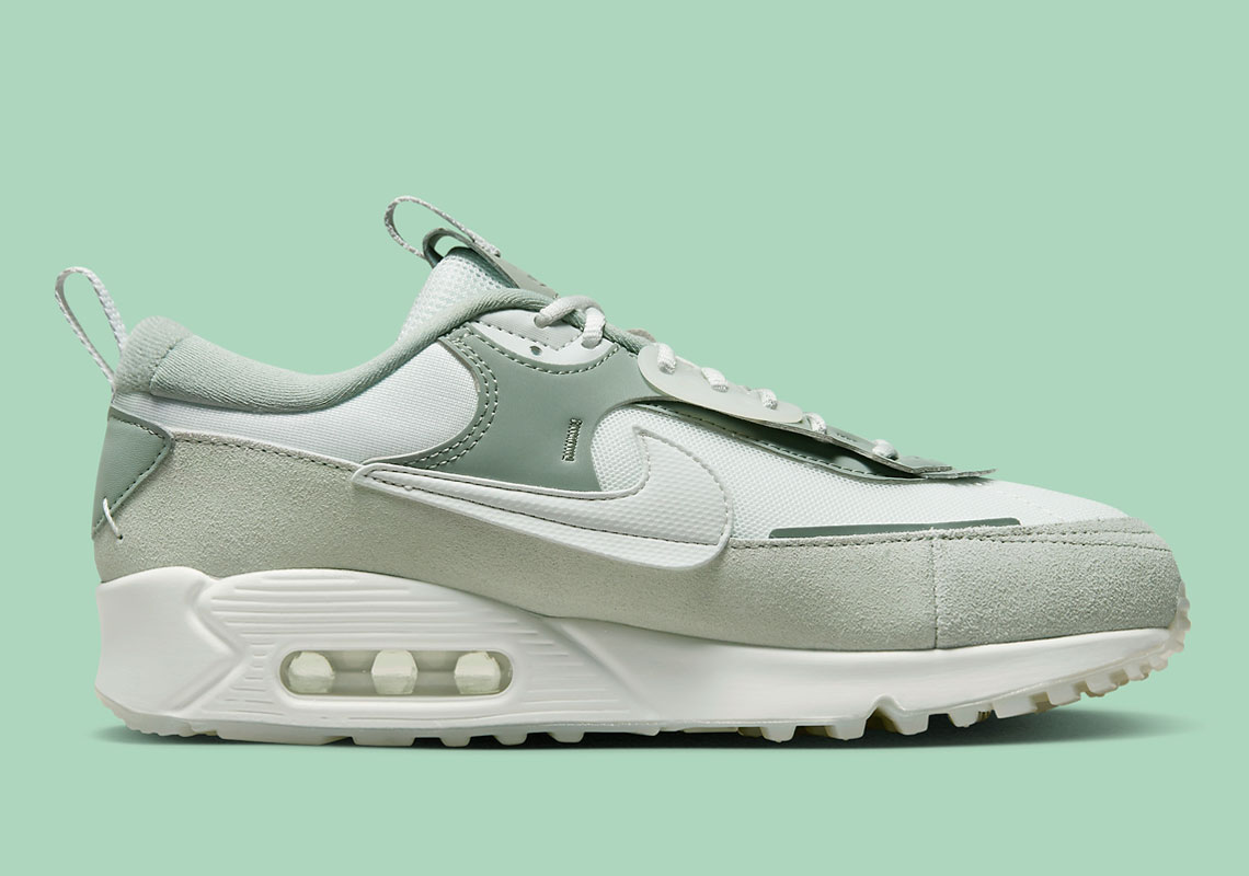 Hình ảnh mới nhất của đôi giày Nike Air Max 90 Futura màu Nike Air Max 90 Futura - 3