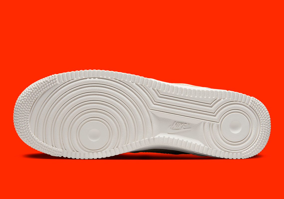 Hình ảnh mới nhất của đôi giày sneaker Nike Air Force 1 Low Moving Company - 7