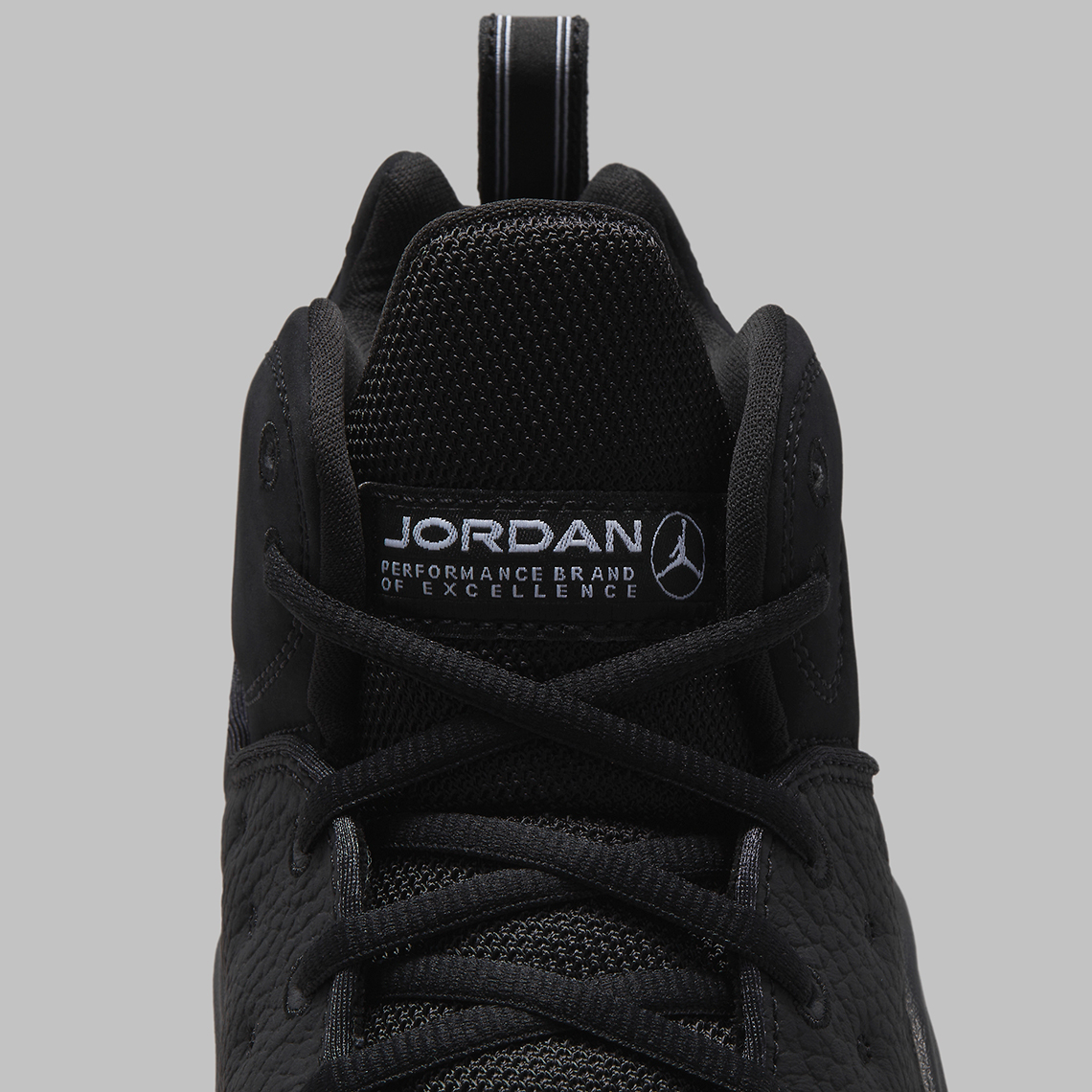 Hình ảnh mới nhất của Jordan Jumpman Team II bản 'Black Cat' - 7