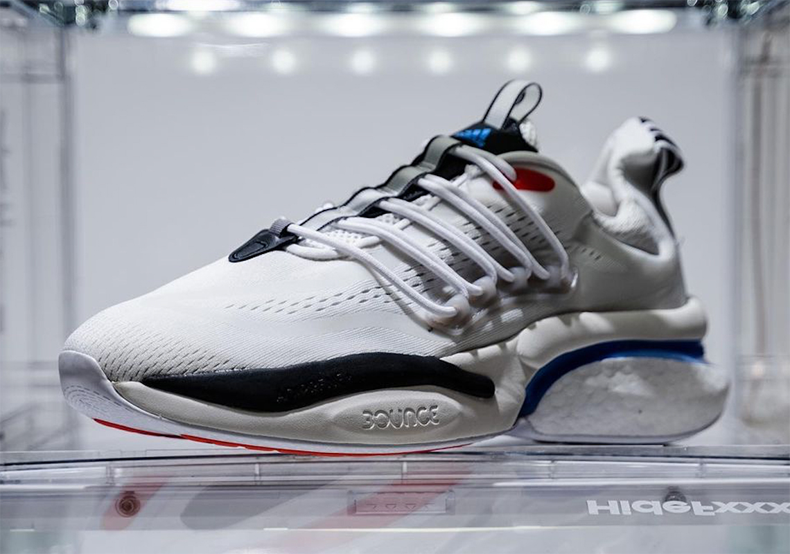 Hình ảnh mới nhất của mẫu giày Adidas AlphaBOOST V1 - 3