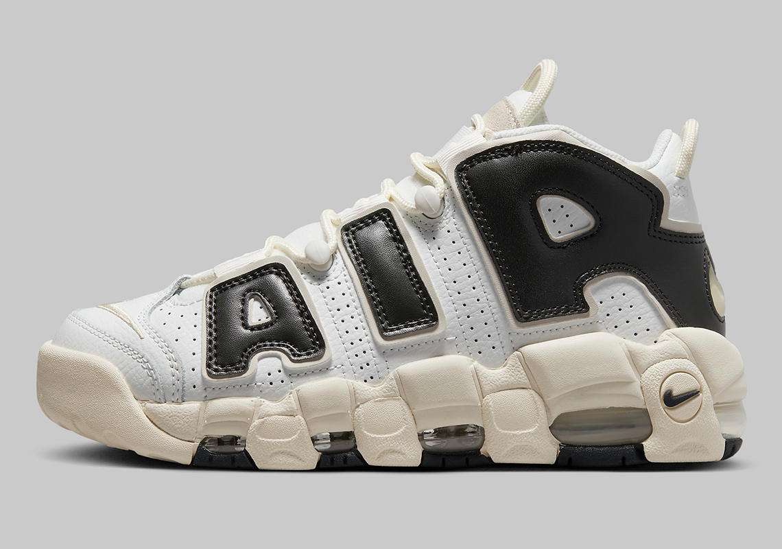 Hình ảnh mới nhất của mẫu giày Nike Air More Uptempo Night Forest trắng chữ đen - 1