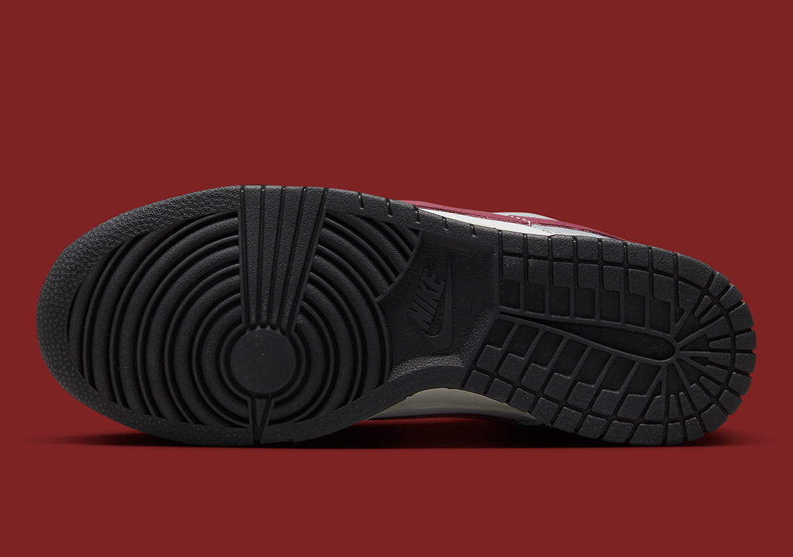 Hình ảnh mới nhất của mẫu giày sneaker Nike Dunk Low xám/trắng/đỏ - 4