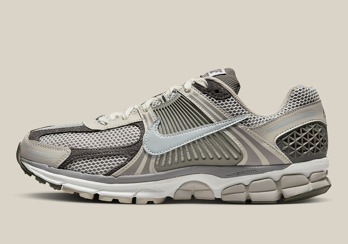 Hình ảnh mới nhất của mẫu giày sneaker Nike Zoom Vomero 5 - 2