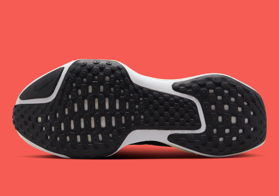 Hình ảnh mới nhất của mẫu giày sneaker Nike ZoomX Invincible Run Flyknit 3 - 12