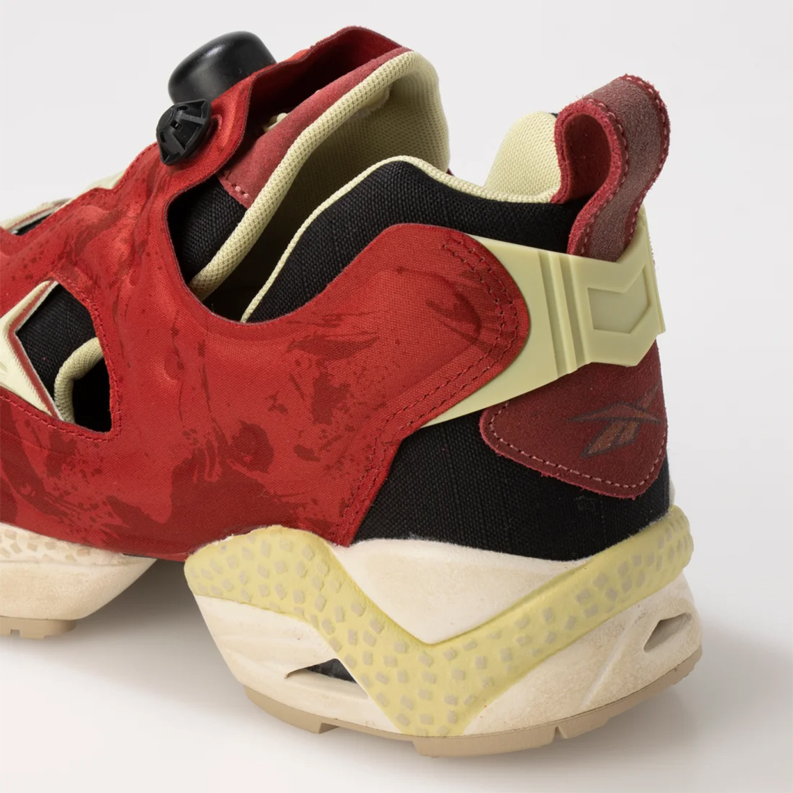 Hình ảnh mới nhất của mẫu giày Street Fighter II x Reebok Instapump Fury - 11