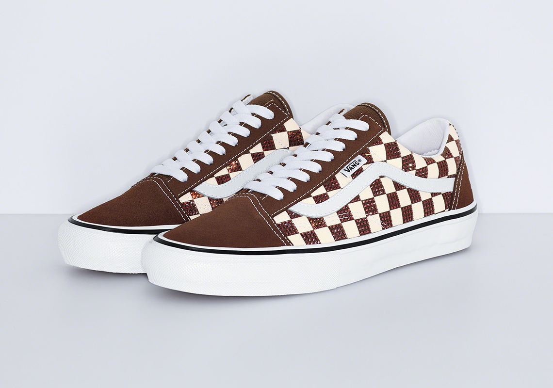 Hình ảnh mới nhất của mẫu giày Supreme Swarovski Vans Old Skool - 8