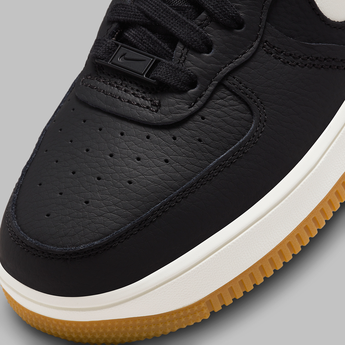 Hình ảnh mới nhất của Nike Air Force 1 Sculpt Black/White/Gum - 7