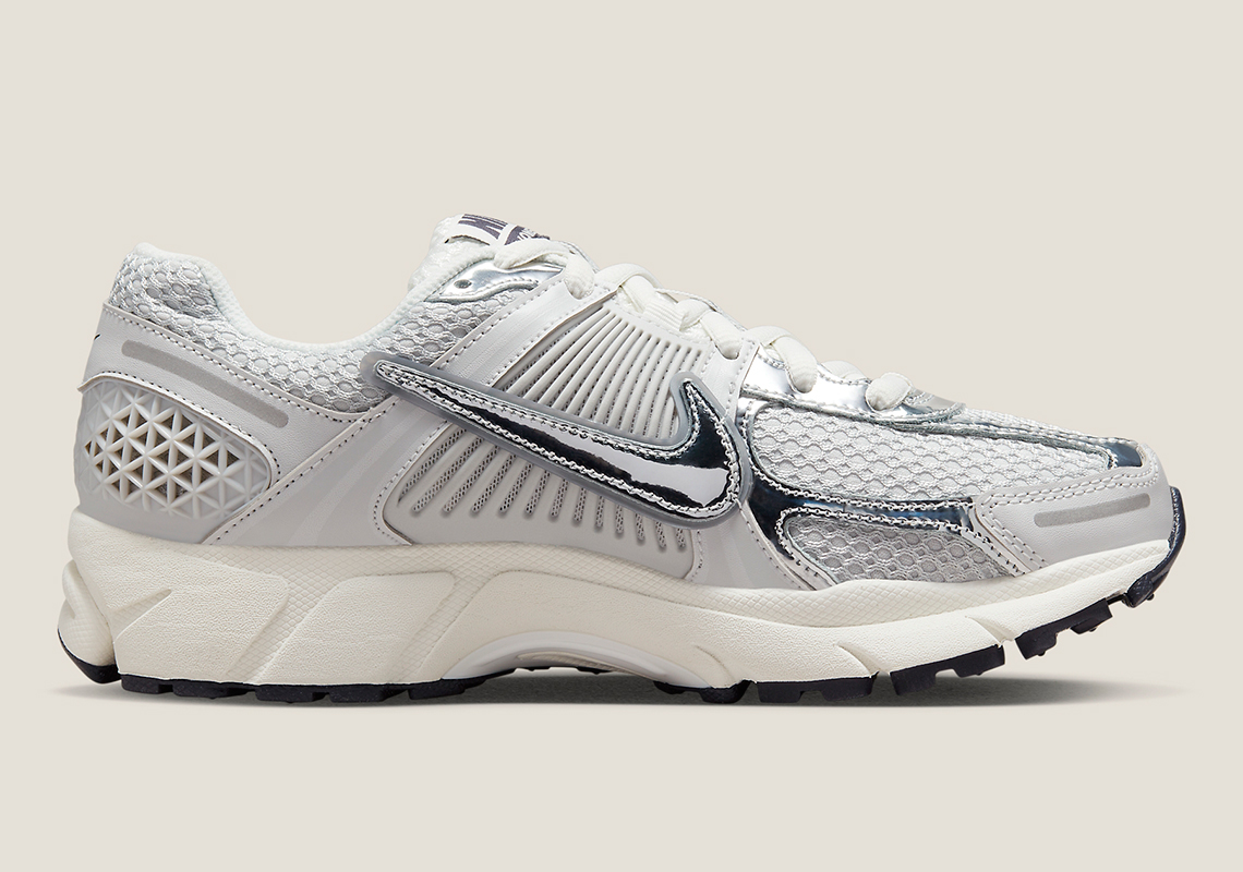 Hình ảnh mới nhất của Nike Zoom Vomero 5 Photon Dust - 3