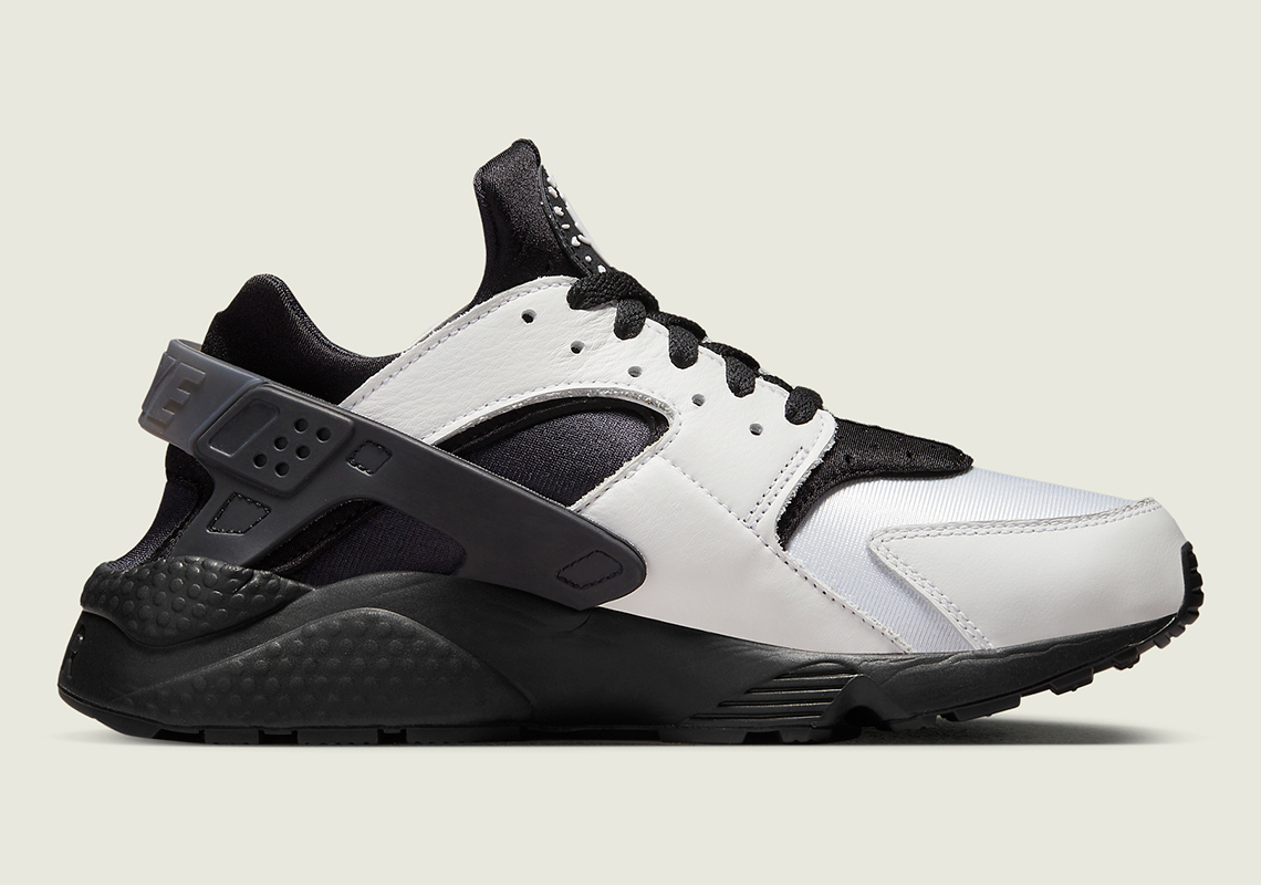 Hình ảnh mới nhất mẫu giày Nike Air Huarache White/Black - 3