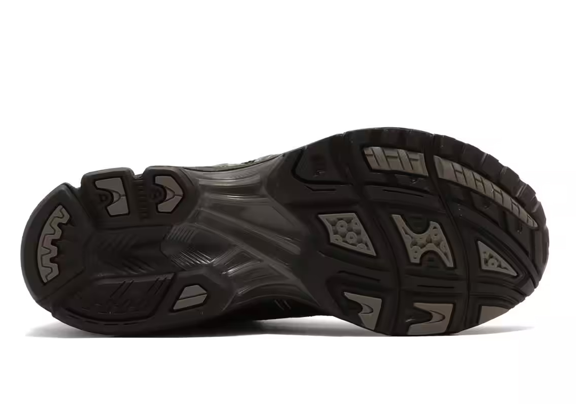 Hợp Tác Độc Đáo: Undermycar và atmos Ra Mắt Bộ Đôi GEL-Kayano 14 - 19