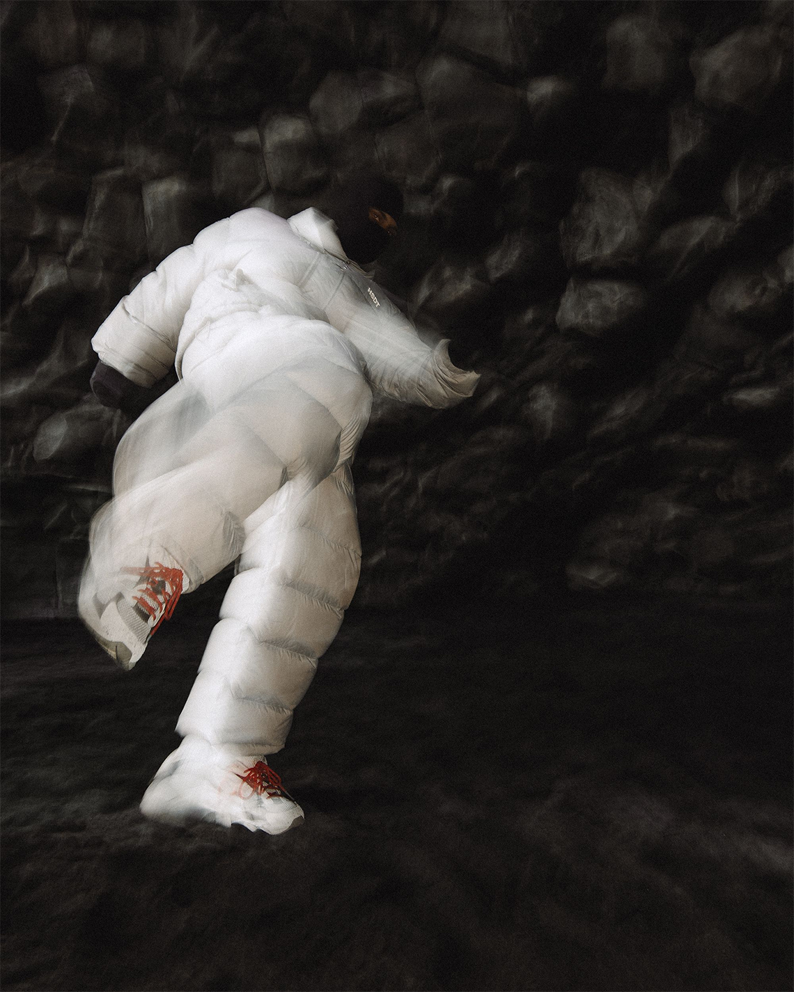 Hợp Tác HAL STUDIOS x ASICS GEL-1130 'Birch': Sự Kết Thúc Ấn Tượng cho Bộ Ba Sản Phẩm - 10