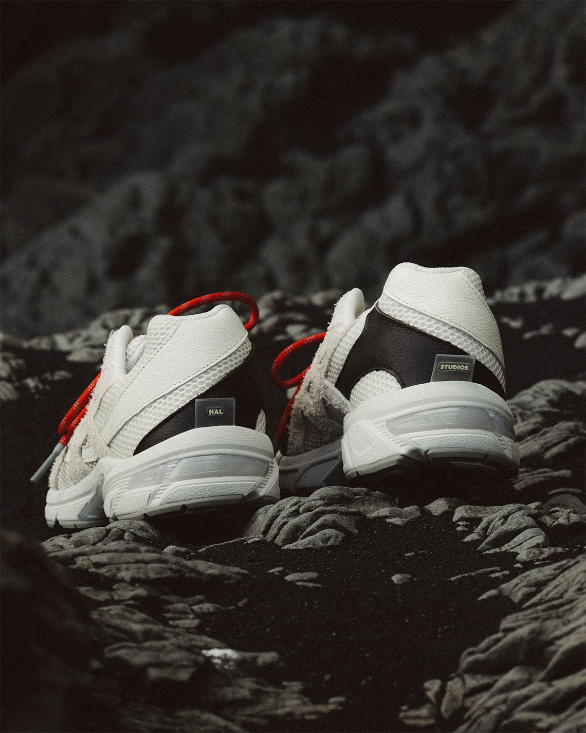 Hợp Tác HAL STUDIOS x ASICS GEL-1130 'Birch': Sự Kết Thúc Ấn Tượng cho Bộ Ba Sản Phẩm - 8