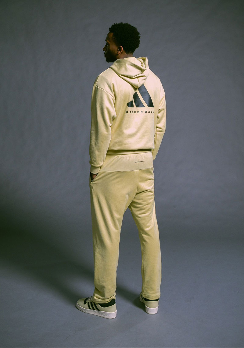 Hợp Tác Lịch Sử: Adidas Chính Thức Ký Kết Hợp Đồng NIL Đầu Tiên với Tài Năng Bóng Rổ Trung Học - 3