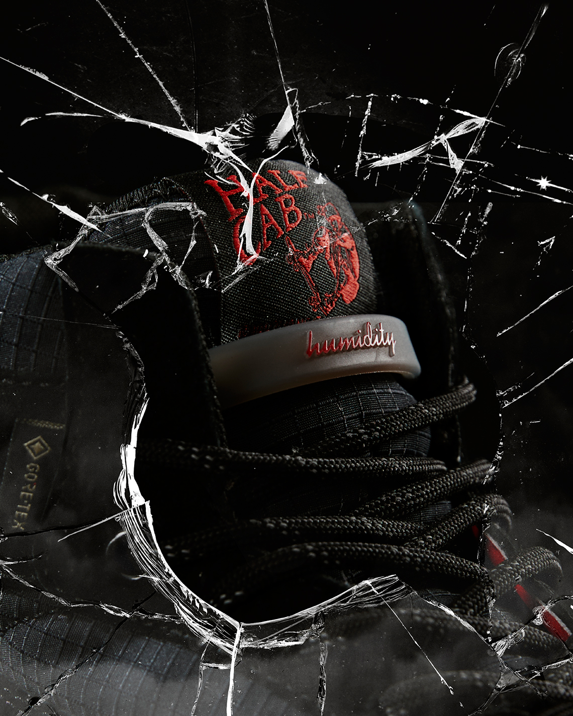 Humidity Vans Skate Half Cab Sentry GTX được thiết kế cho mọi tình huống - 2