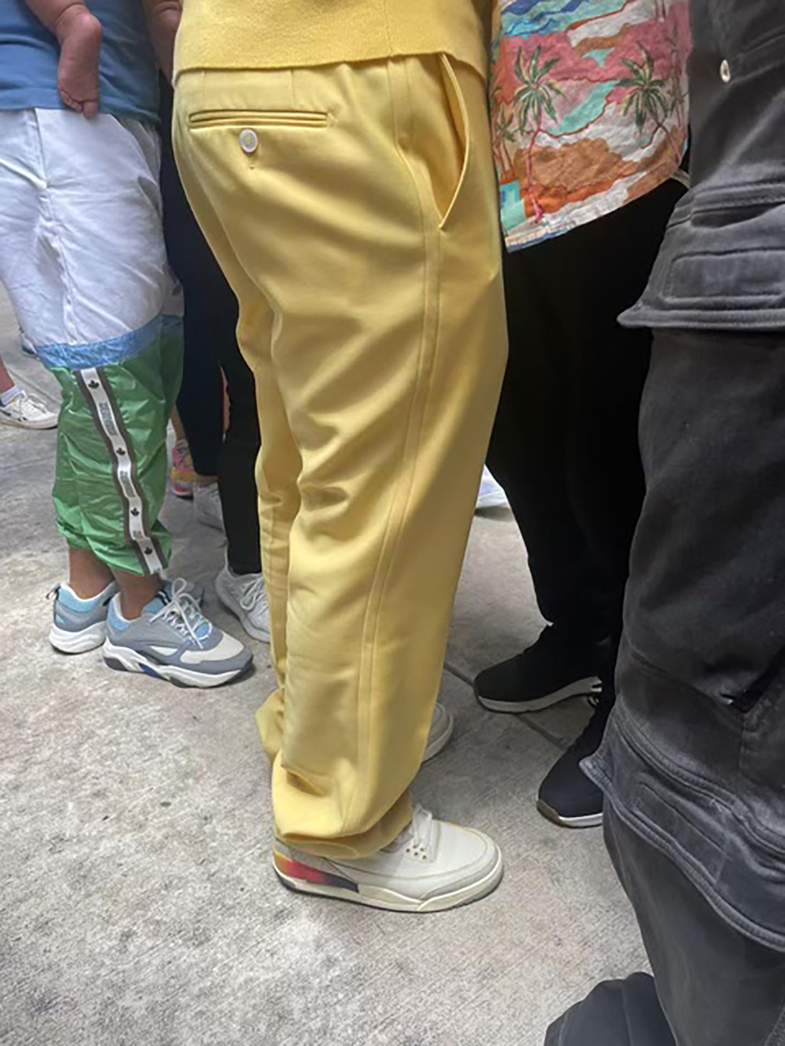 J Balvin và Air Jordan 3 sẽ được phát hành vào ngày 2/9/2023 - 13