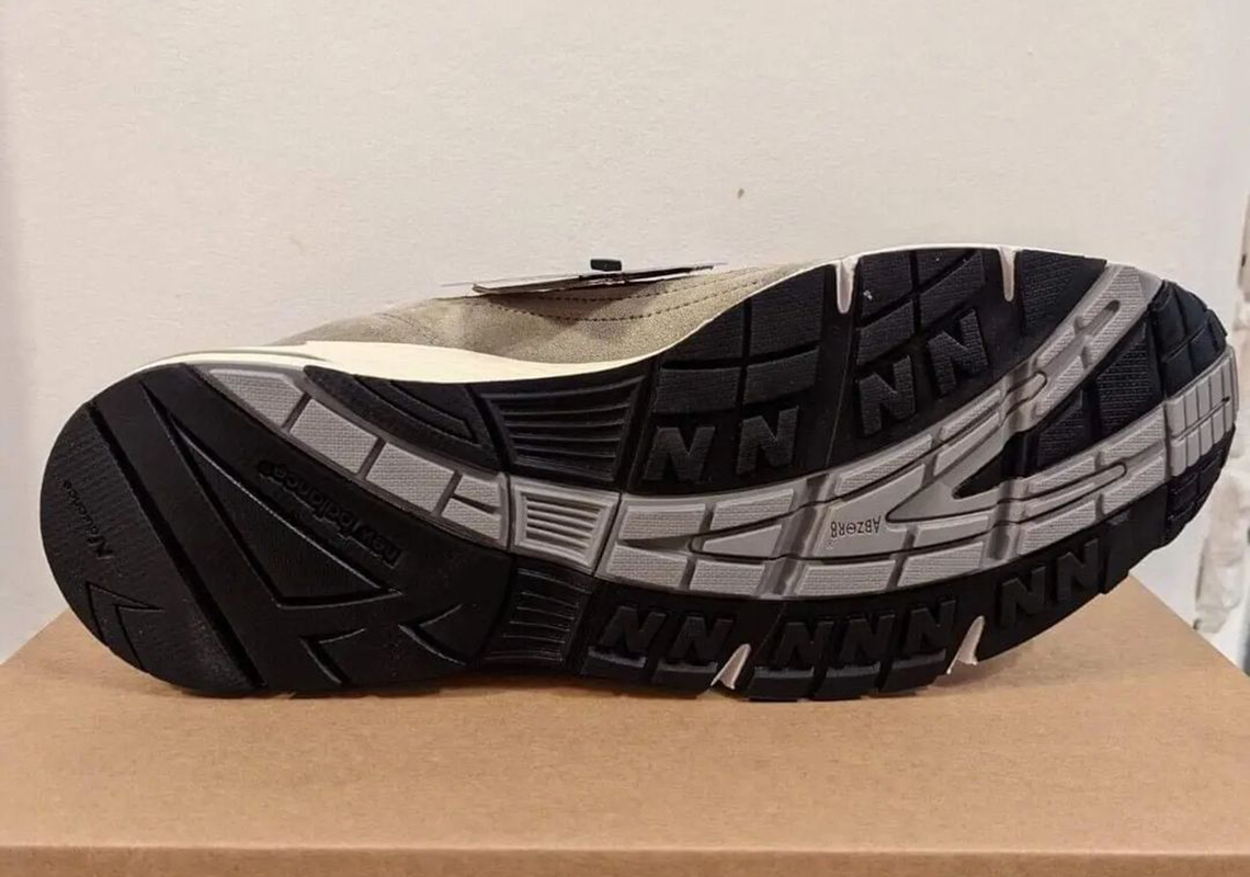 Jjjjound X New Balance 991 có thể được phát hành vào tháng 12 - 4