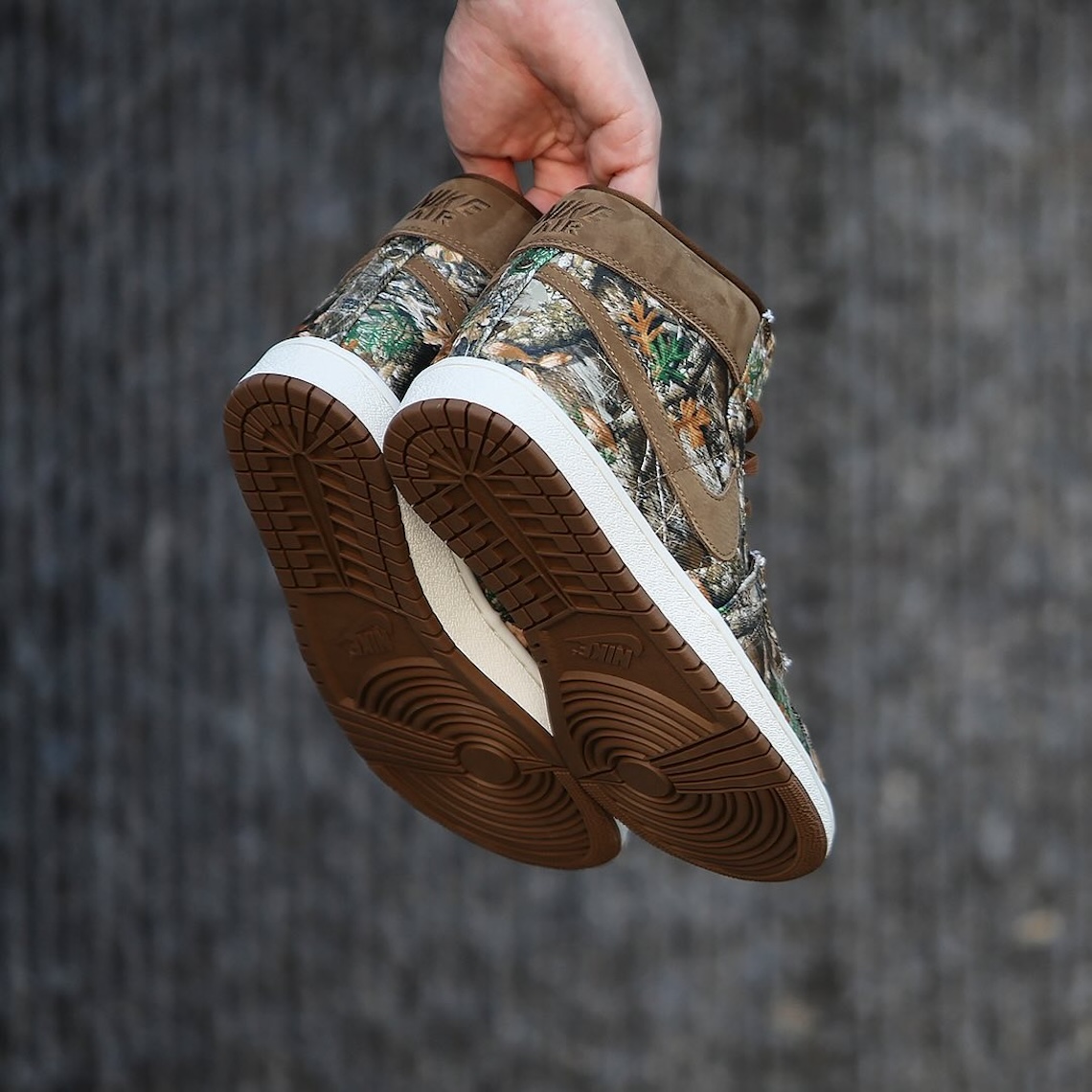 Jordan Air Ship 'Realtree Camo': Bản Nâng Cấp Táo Bạo với Hoa Văn Rừng - 6