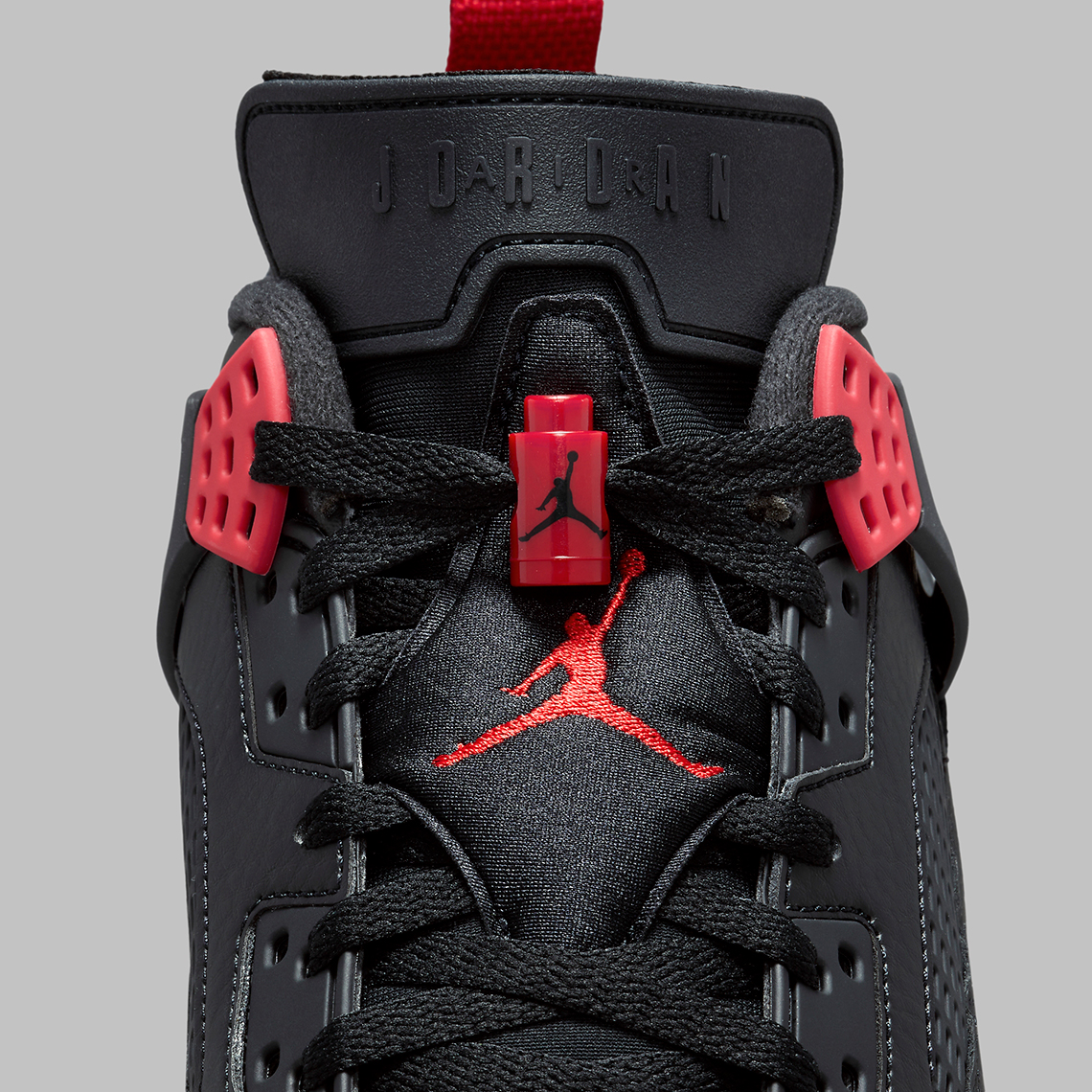 Jordan Spizike Low Bred Sẽ Ra Mắt Mùa Xuân 2024 - Xem Ngay Hình Ảnh Chính Thức! - 17