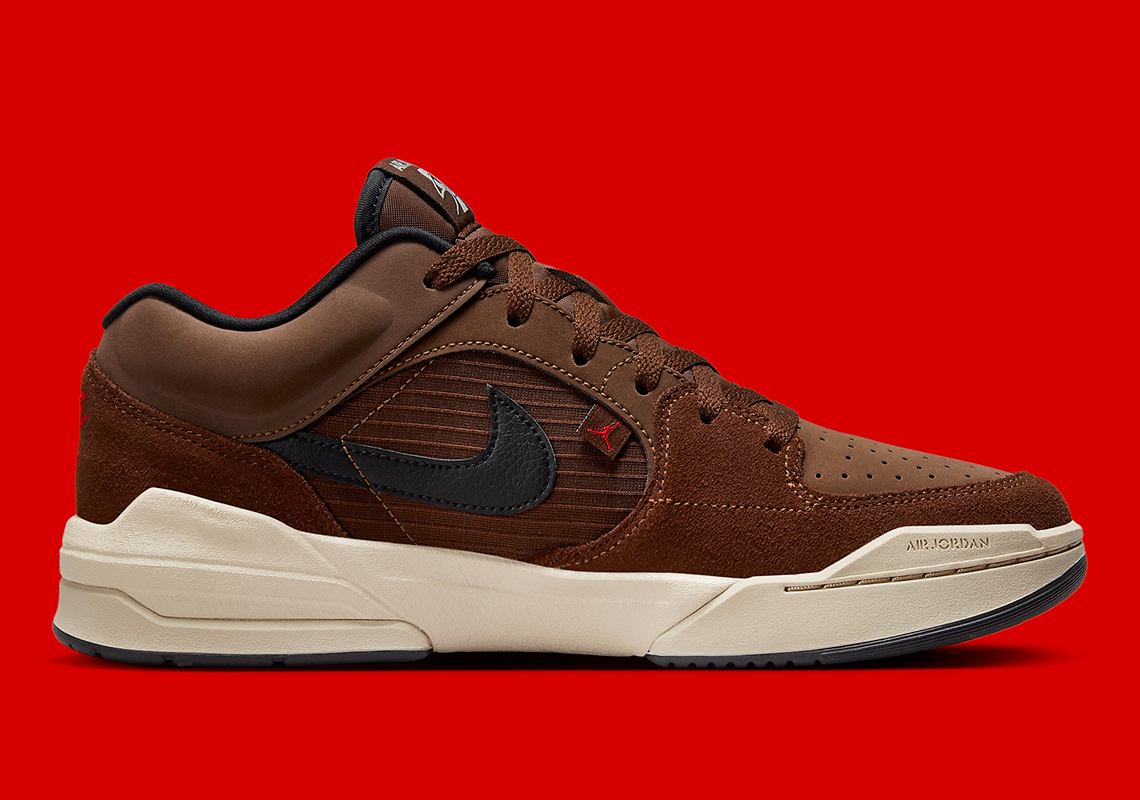 Jordan Stadium 90 'Baroque Brown': Màu nâu đậm tái hiện phong cách hợp tác của Travis Scott - 3