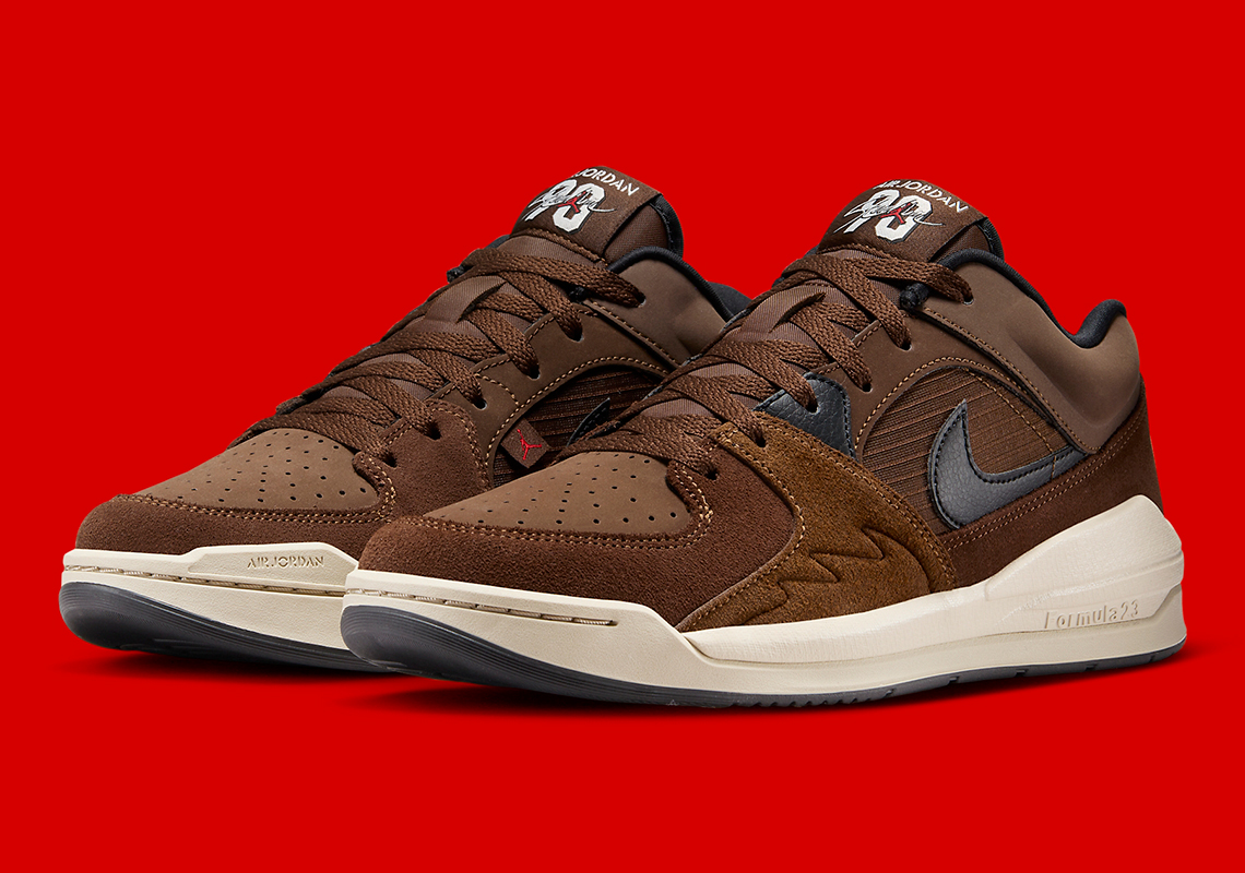 Jordan Stadium 90 'Baroque Brown': Màu nâu đậm tái hiện phong cách hợp tác của Travis Scott