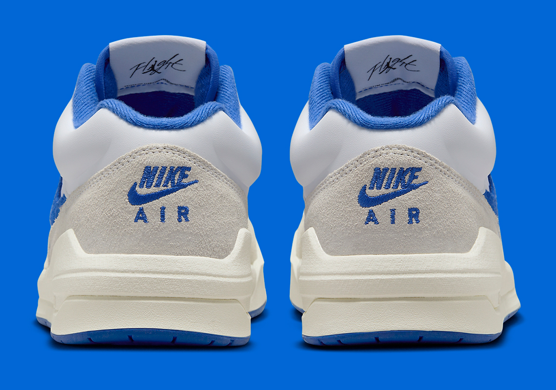 Jordan Stadium 90 Sail/Royal Blue: Sự Kết Hợp Màu Sắc Độc Đáo Cho Thế Giới Sneaker - 4