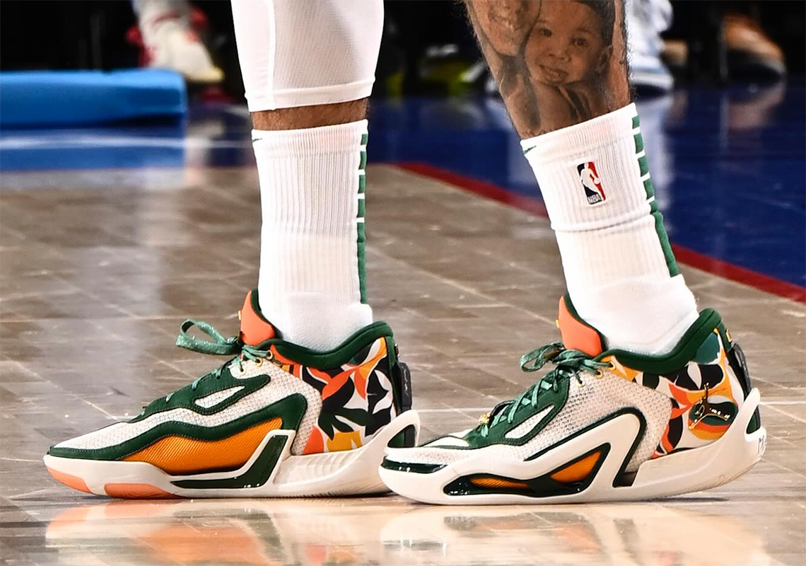 Jordan Tatum 1 Green/Orange PE: Đánh Bại Đối Thủ Trên Sân Bóng - 1