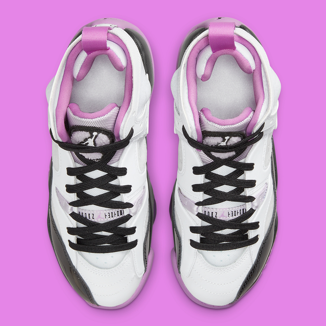 Jordan Two tham gia vào làn sóng điểm nhấn vừa đủ nho - 4