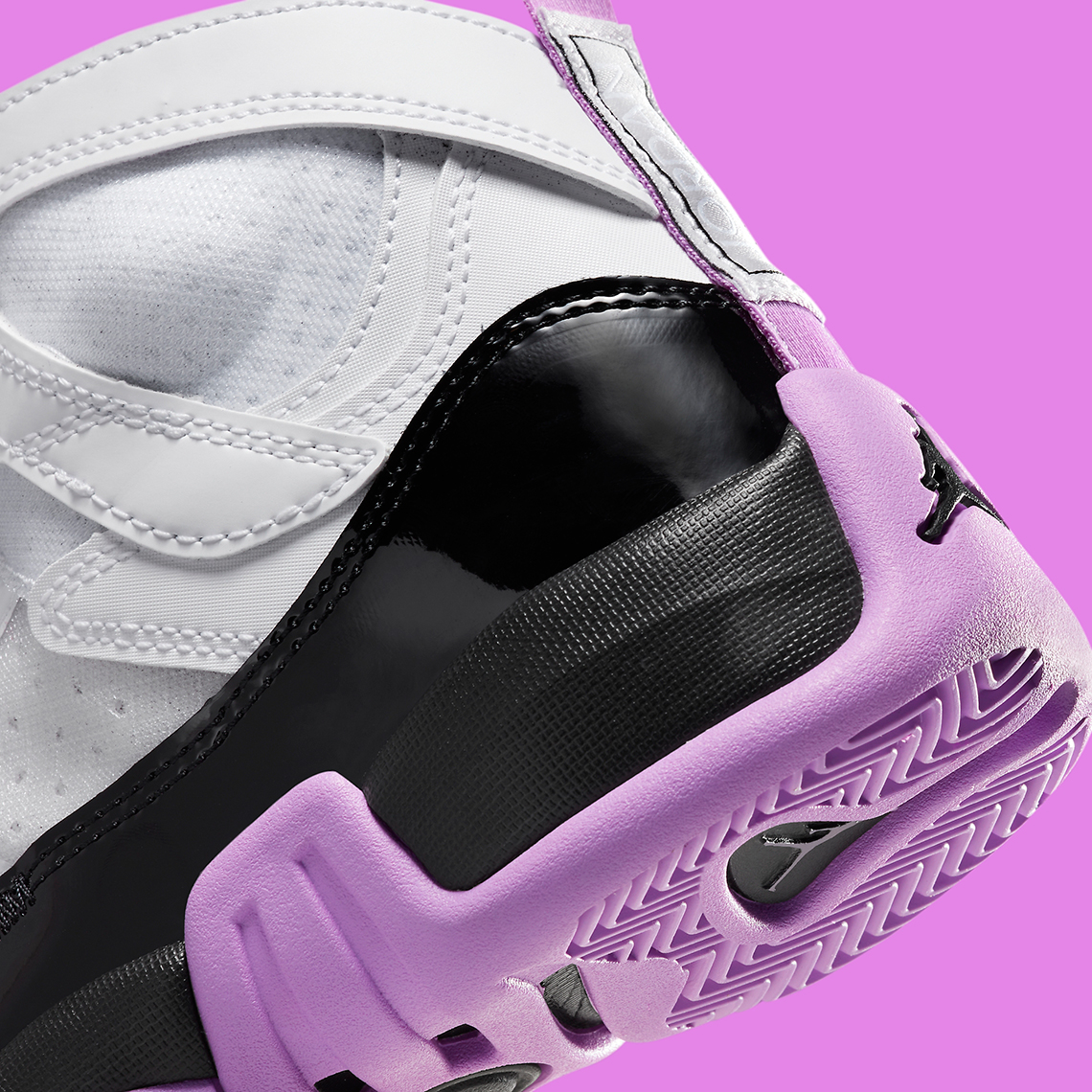 Jordan Two tham gia vào làn sóng điểm nhấn vừa đủ nho - 7