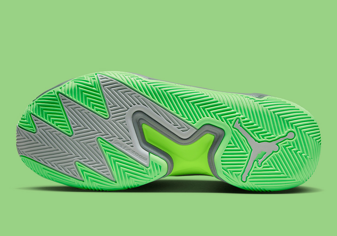 Jordan Westbrook One Take 4: Phiên bản mới với gam màu xám và neon xanh - 6