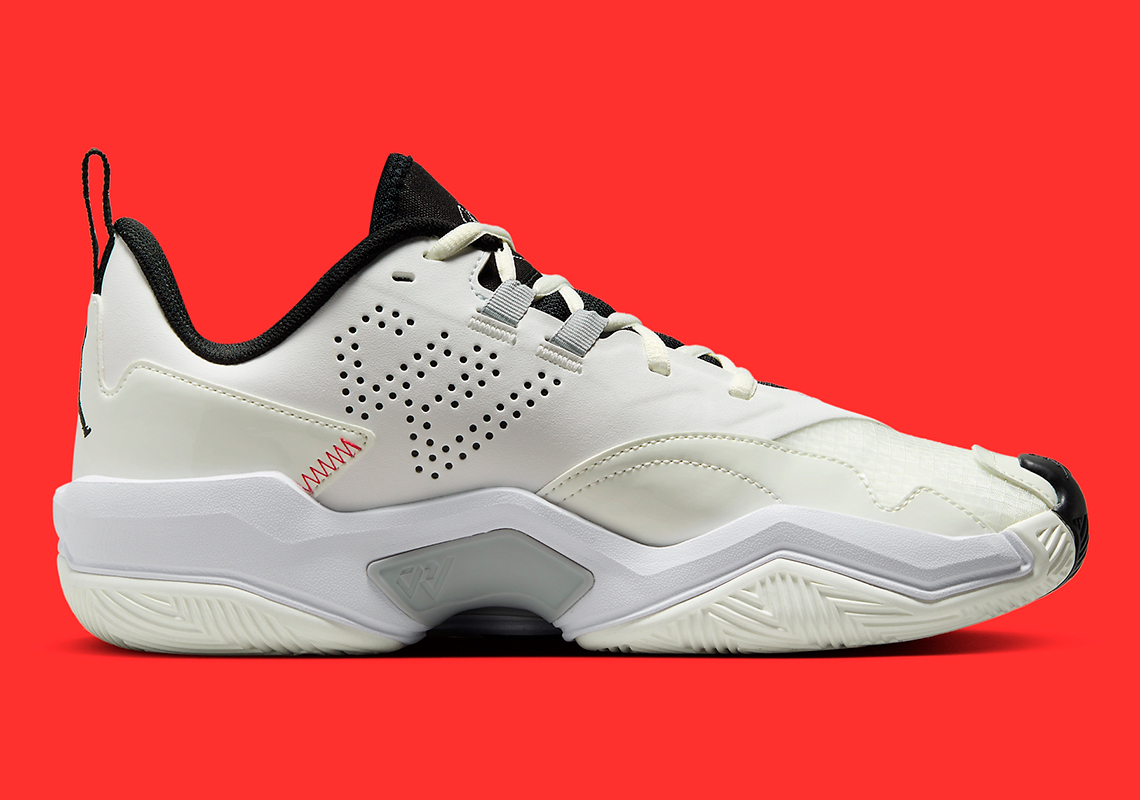 Jordan Westbrook One Take 4 'Sail/Black': Phiên Bản Màu Sắc Tinh Tế - 3