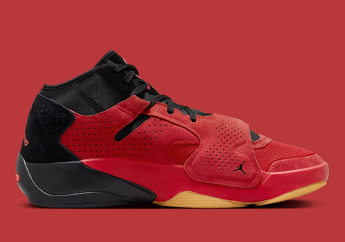Jordan Zion 2 Red Suede Gum làm từ da lộn màu đỏ và đế cao su - 3