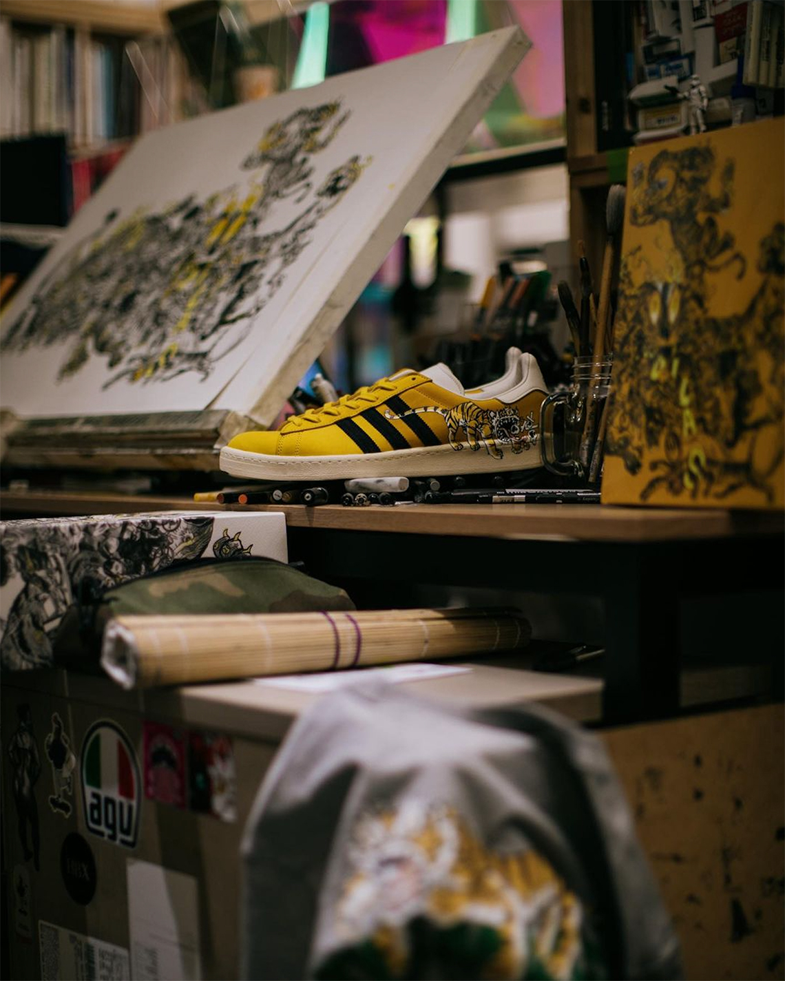 Kasina hợp tác với họa sĩ Kim Jung Gi để tạo nên đôi giày adidas Campus đầy nghệ thuật - 5