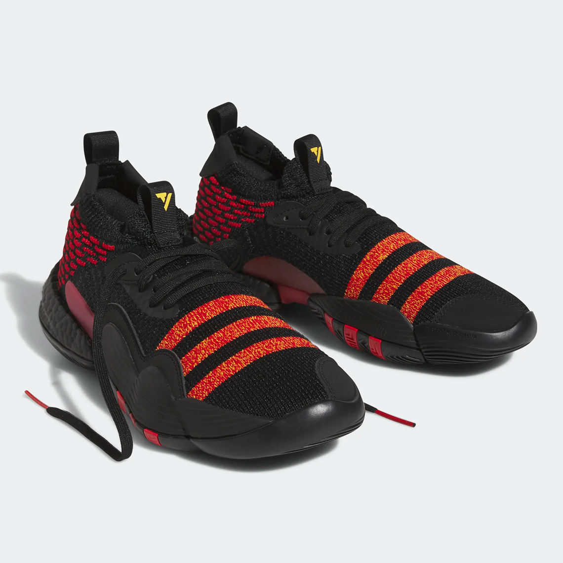Kết nối Bold Gold và Better Scarlet với giày adidas Trae Young 2 cho A - 2