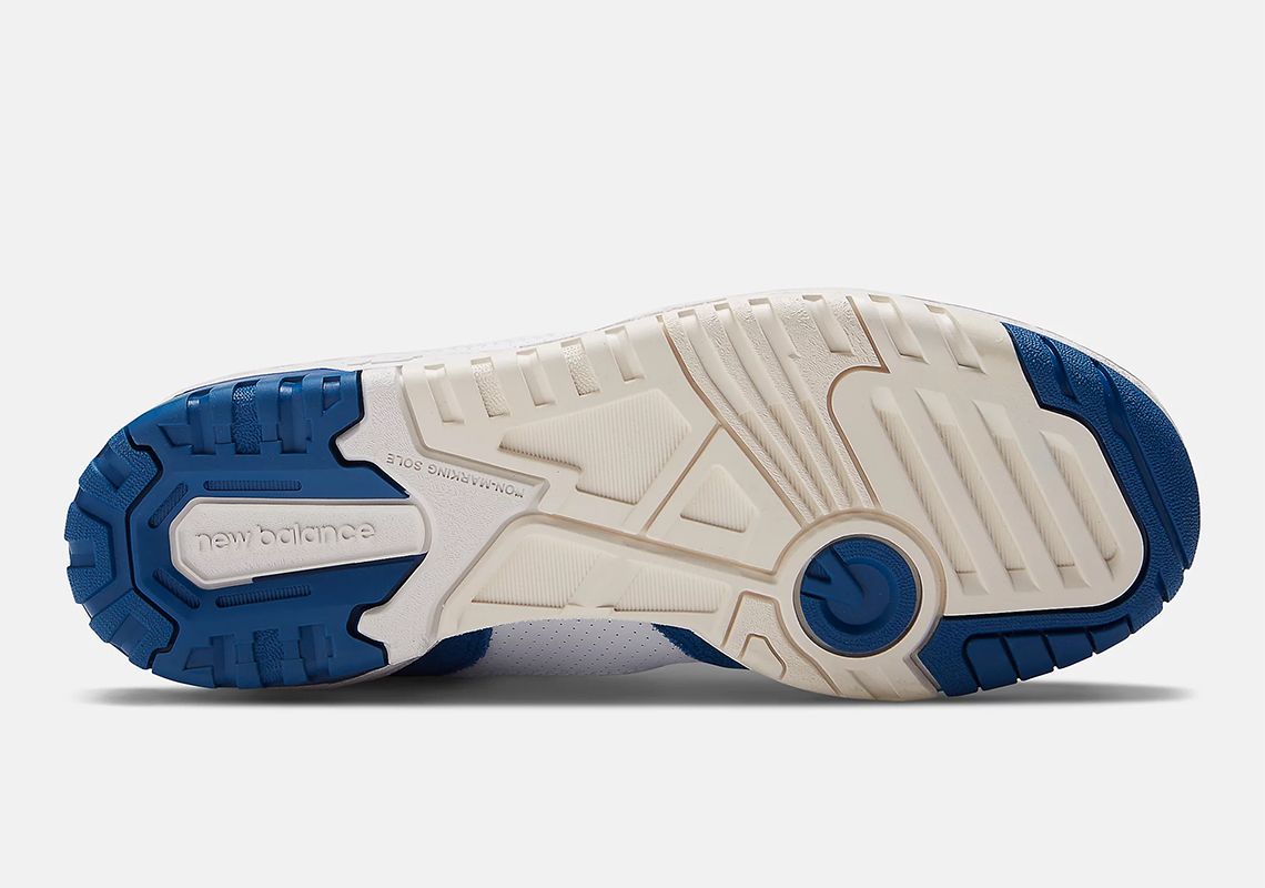 Khối màu Royal Toe bổ sung một yếu tố mới cho New Balance 550 - 6