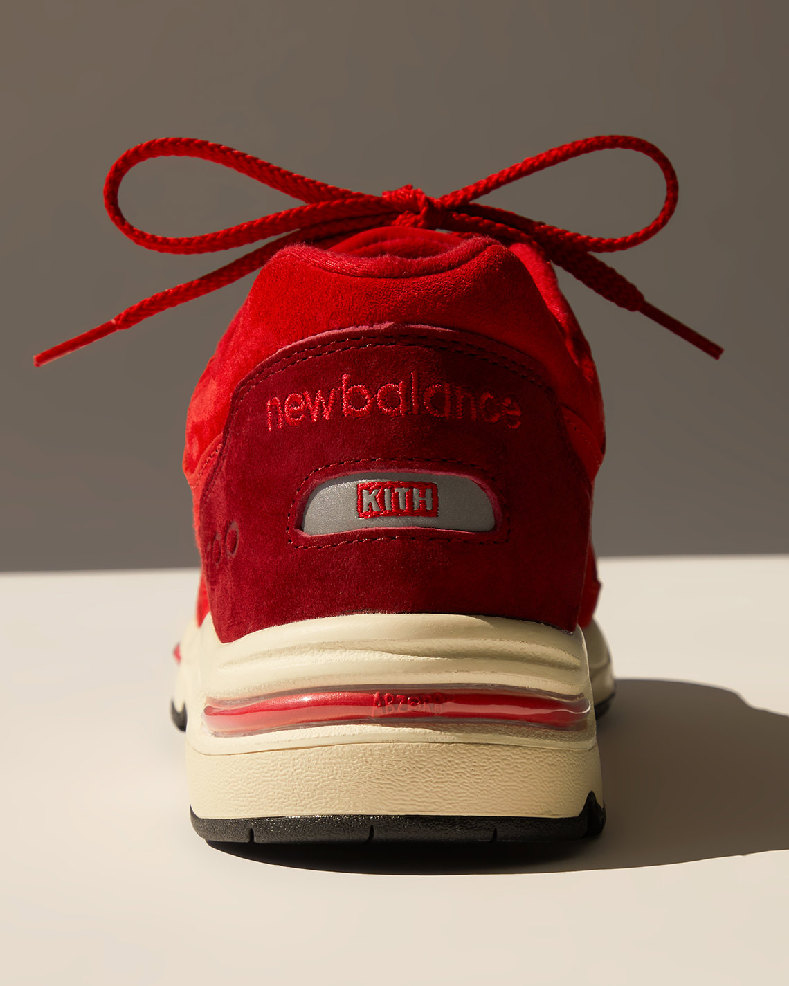 KITH và New Balance 1700: Sự Kết Hợp Độc Đáo Cho Toronto - 8