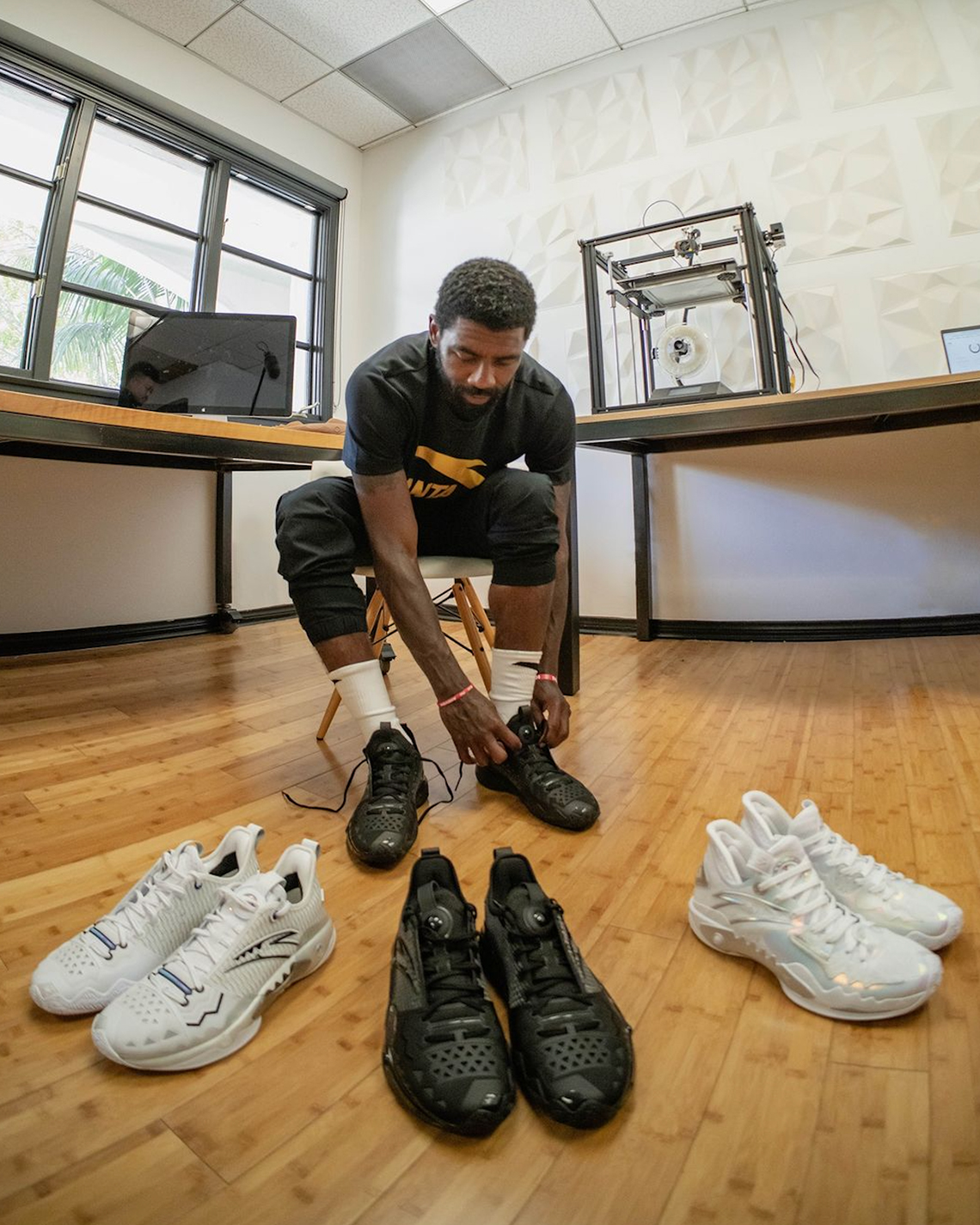 Kyrie Irving ký hợp đồng 5 năm với thương hiệu Trung Quốc ANTA Sports | Bước chuyển mới đầy bất ngờ trong sự nghiệp và giày thể thao! - 4