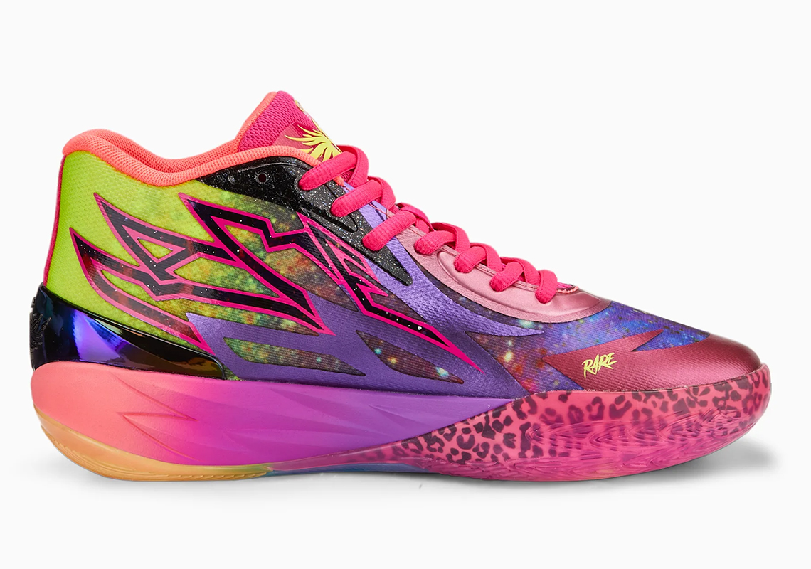 LaMelo Ball và PUMA đã xem xét lại tính thẩm mỹ Galaxy của họ trên MB02 - 2