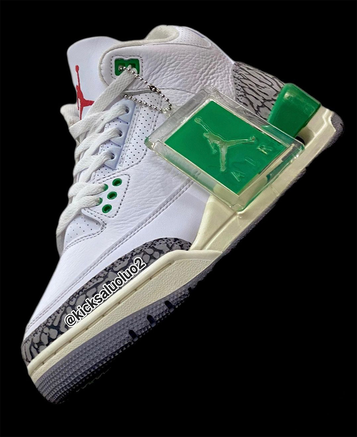 Lần đầu tiên tôi nhìn thấy Air Jordan 3 Lucky Green thật tuyệt vời - 2