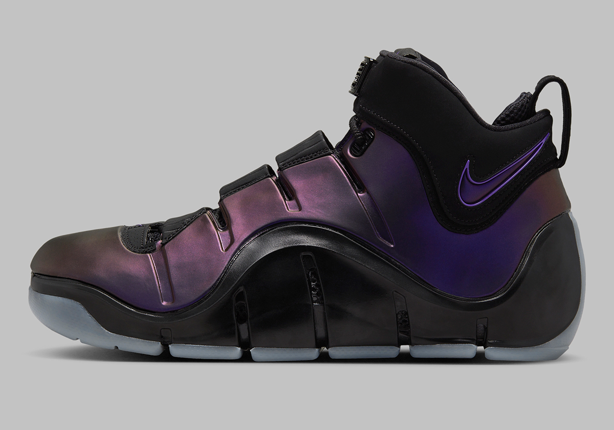 LeBron 4 Retro 'Eggplant': Sự trở lại đầy bất ngờ của mẫu giày đình đám - 1