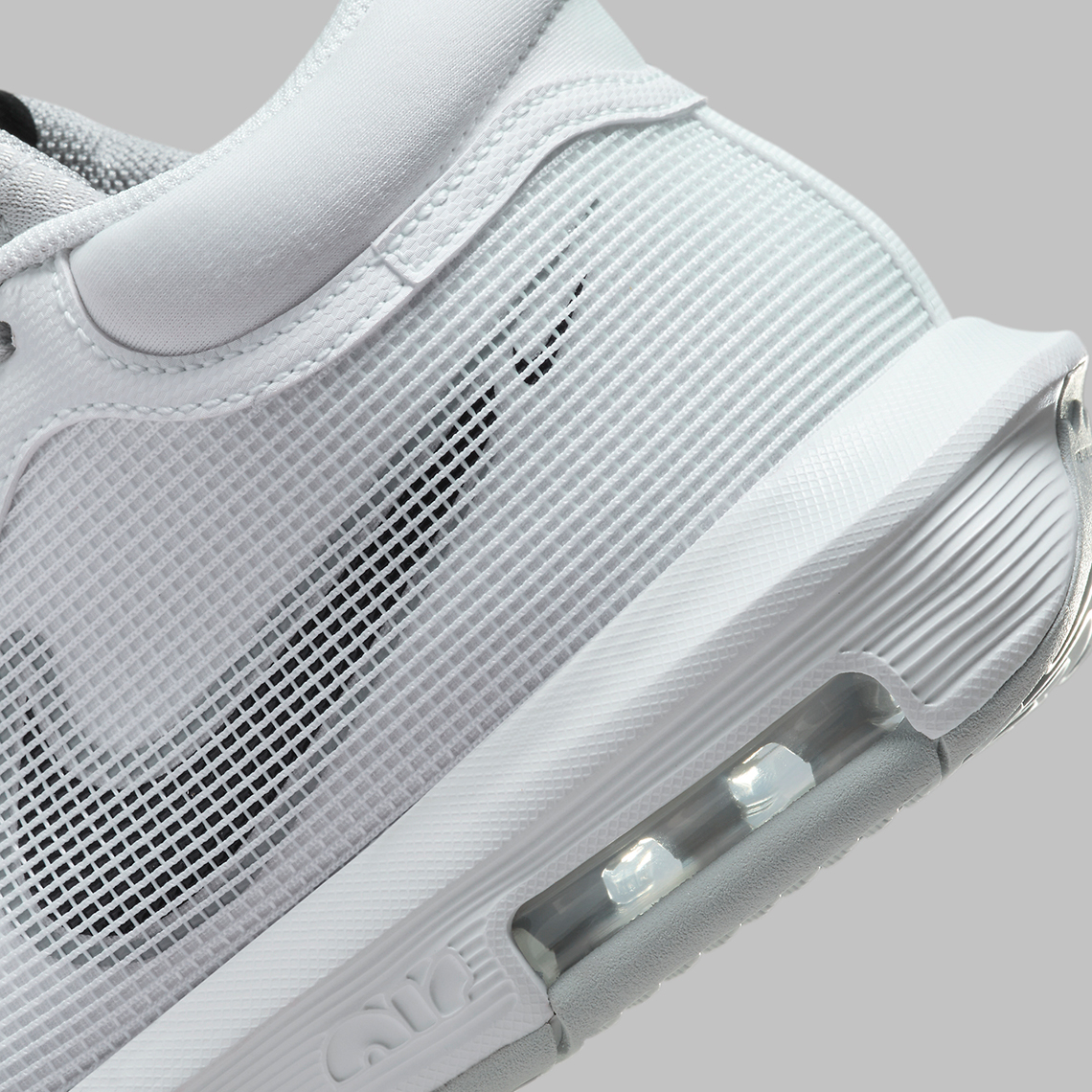 LeBron Witness 8: Sự Ra Đời Của Đôi Giày Bóng Rổ Đầy Ấn Tượng - 7